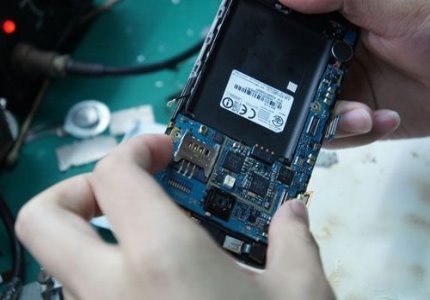 �ֻ�����ά����ѵѧУ